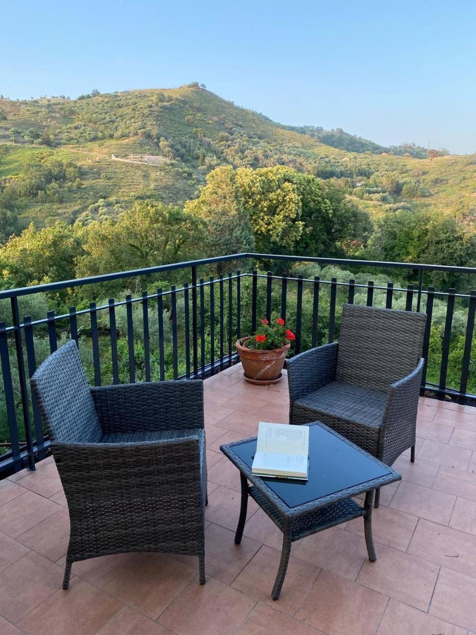 פיידימונטה אטנאו Agriturismo Etna-Mare מראה חיצוני תמונה