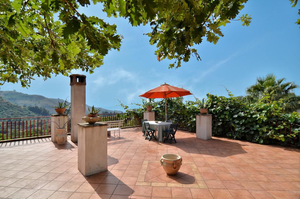פיידימונטה אטנאו Agriturismo Etna-Mare מראה חיצוני תמונה
