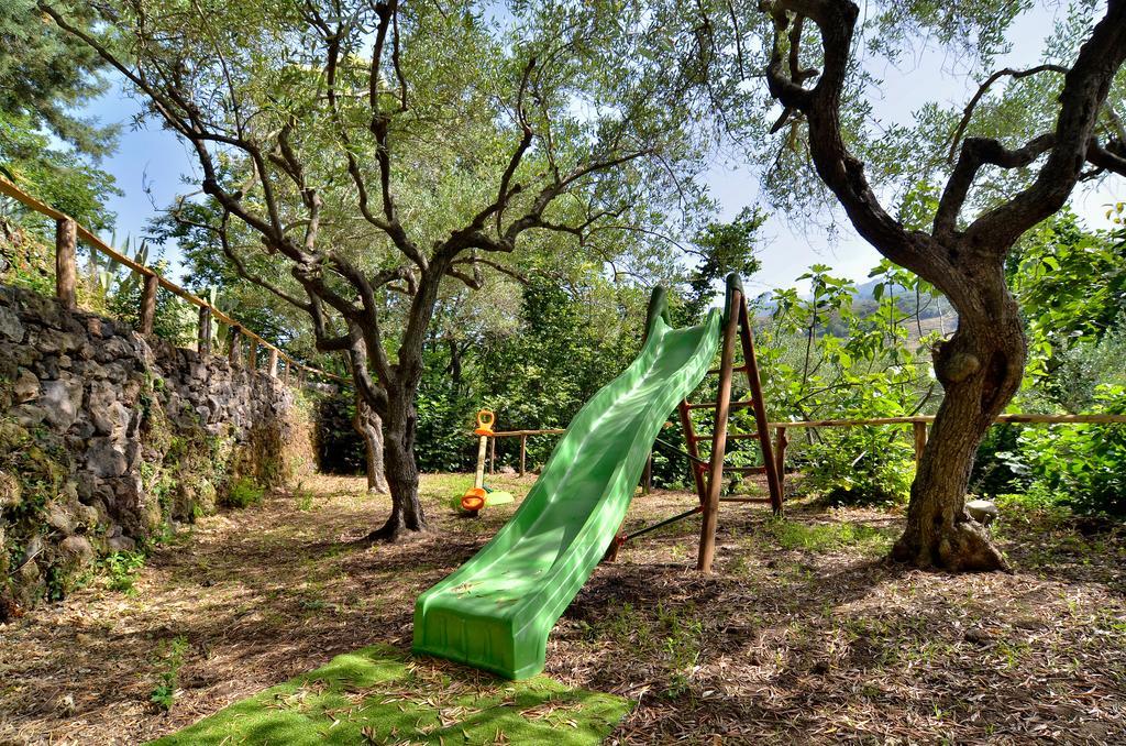 פיידימונטה אטנאו Agriturismo Etna-Mare מראה חיצוני תמונה