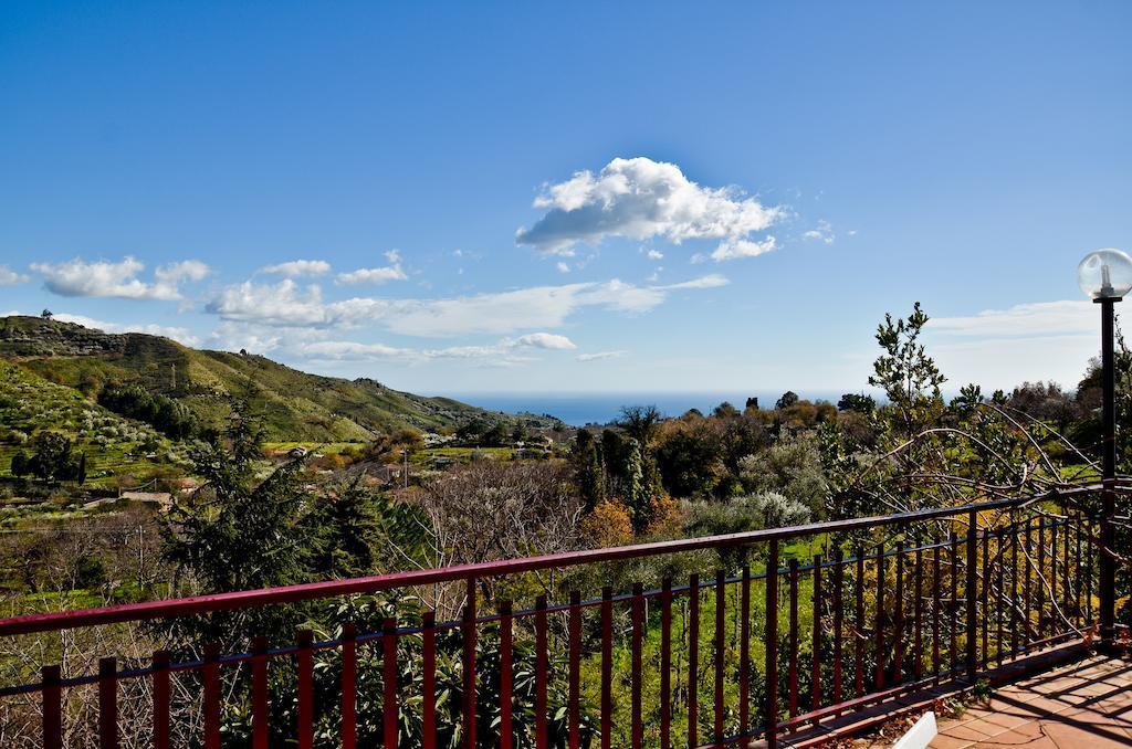 פיידימונטה אטנאו Agriturismo Etna-Mare מראה חיצוני תמונה